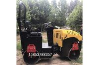 富源縣全液壓雙鋼輪壓路機1噸座駕式壓土機施工效果簡介