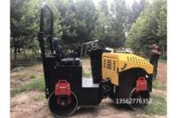 全液壓座駕式1噸壓路機施工中應該注意哪些