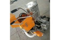 節(jié)省路面施工時間的手扶式劃線機斑馬線涂線機