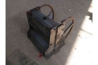 安全隔離墩鋼模具制作，保定隔離墩鋼模具廠家，祥潤(rùn)模具機(jī)械廠