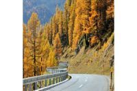 河北護欄板廠家介紹波形護欄適用于哪些事故多發(fā)的路段