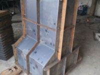 隔離墩鋼模具-道路建設(shè)的重要產(chǎn)品