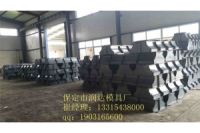 道路隔離墩模具圖片