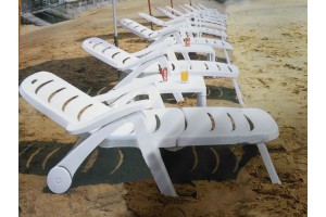 塑料沙滩椅 休闲椅 折叠椅 沙滩躺床厂家批发
