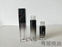 化妝品噴油