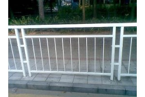 阳东京式交通护栏生产厂家 江门道路中央市政护栏报价