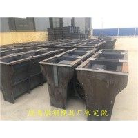 高速公路防撞隔離墩鋼模具介紹