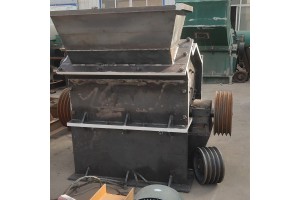 福建玄武岩粉碎机是河南万坤机械集思广益设计出来的产品
