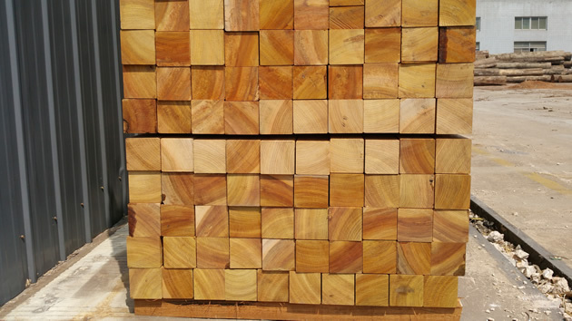 2天然防腐木硬木板材5