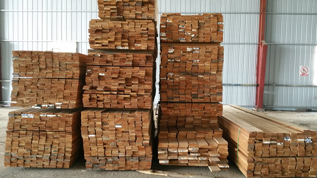 2天然防腐木硬木板材6