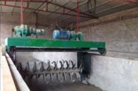 槽式翻堆机3米-8米有机肥发酵翻堆机