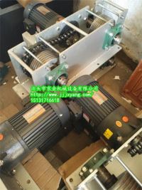 智能v型刮糞機(jī)豬、雞、鴨糞“通吃”