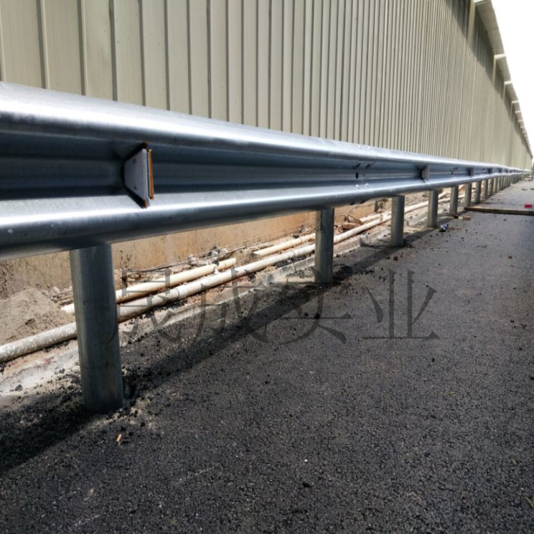 澄迈农村公路防撞护栏板 陵水道路中央隔离栏杆定做