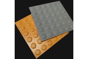 全瓷盲道砖代替其他材质地砖，盲道整治见成效8