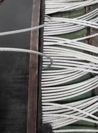 钢丝绳防撕裂输送带   矿用钢丝绳输送带生产厂家